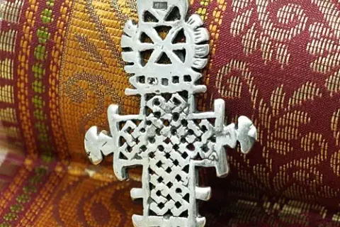 Krzyż etiopski: Znaczenie i historia tego unikalnego symbolu krzyża